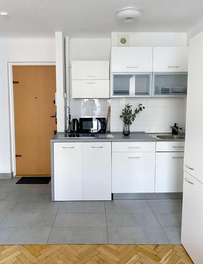 Halby Apartment Chlodna 15 Varsovia Exterior foto